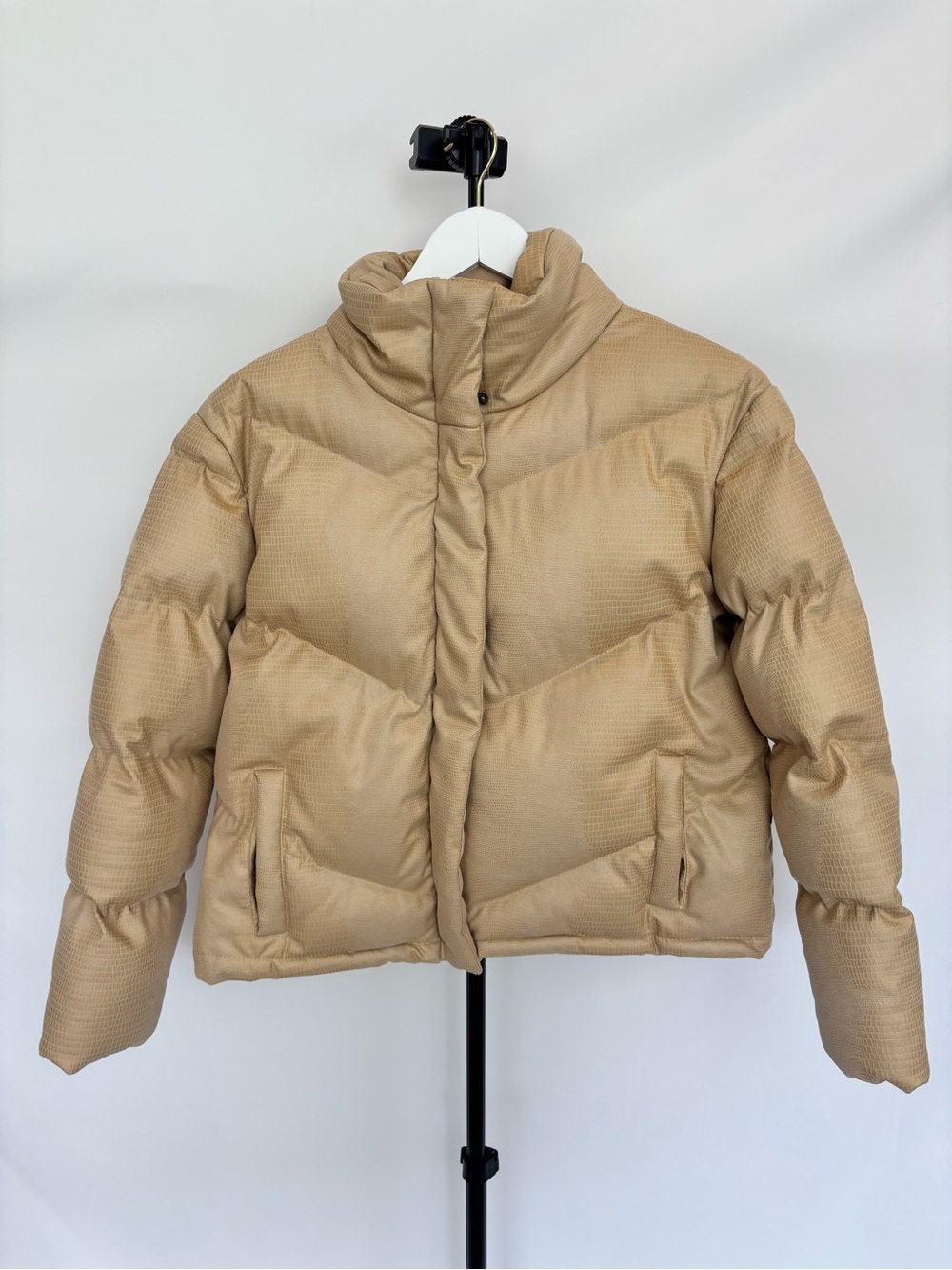 BB Dakota Beige Cropped Puffer Jacket